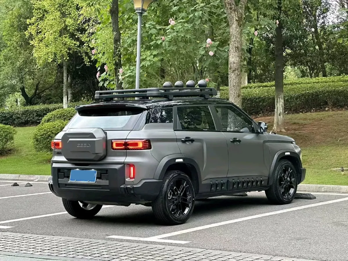 2025 Geely Cowboy 1.5T 181HP L4 7DCT,autocango,china used car exporter,china ev exporter,chinese used car exporter,chinese used ev exporter