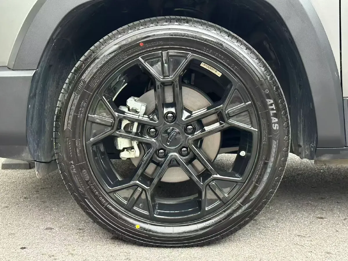 2025 Geely Cowboy 1.5T 181HP L4 7DCT,autocango,china used car exporter,china ev exporter,chinese used car exporter,chinese used ev exporter