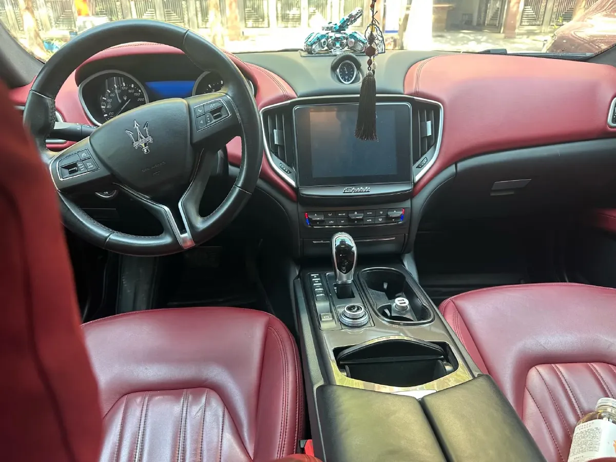 2018 Maserati Ghibli 3.0T 350HP V6 8AT,autocango,china used car exporter,china ev exporter,chinese used car exporter,chinese used ev exporter