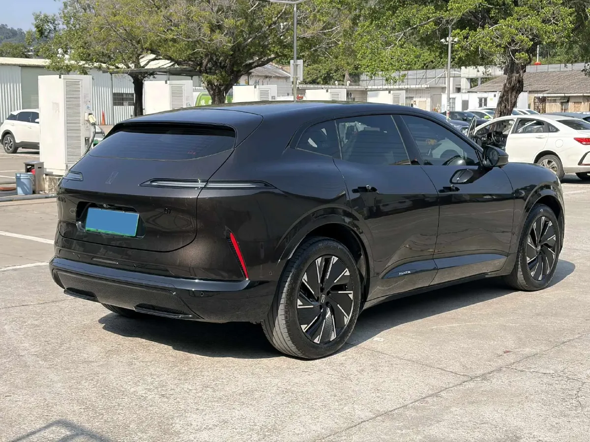2024 Avatr 07 BEV 82.16KWH,autocango,china used car exporter,china ev exporter,chinese used car exporter,chinese used ev exporter
