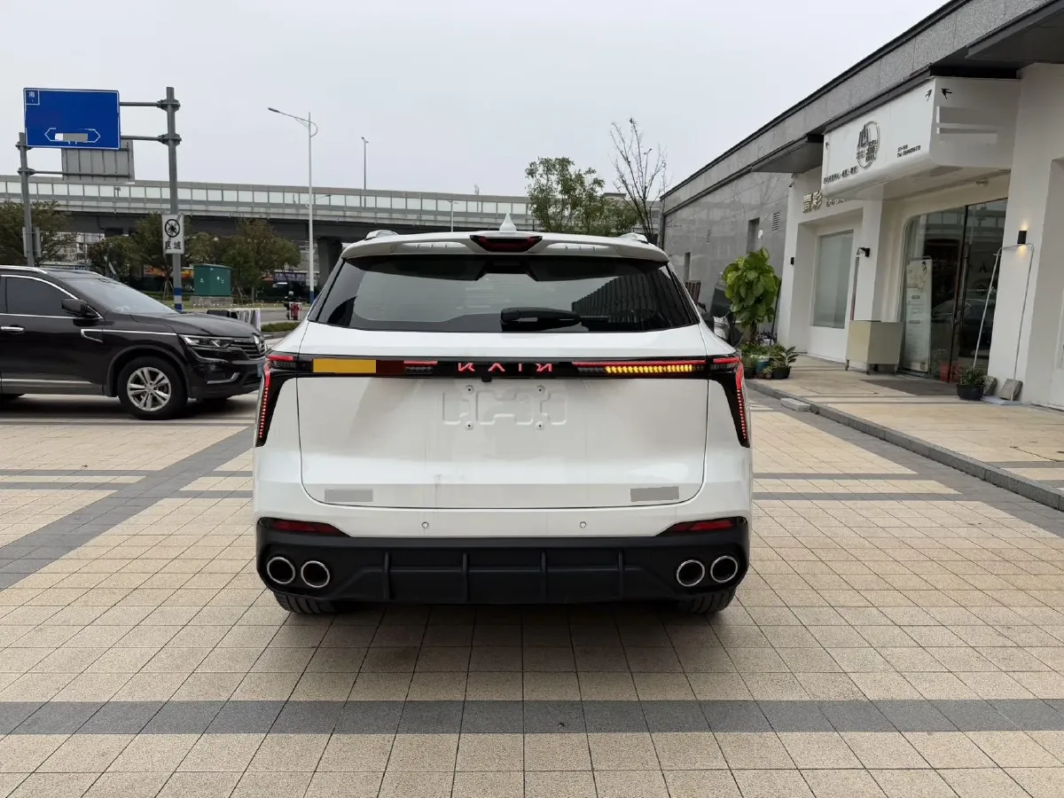 2023 KaiYi KunLun 1.6T 197HP L4 7DCT,autocango,china used car exporter,china ev exporter,chinese used car exporter,chinese used ev exporter