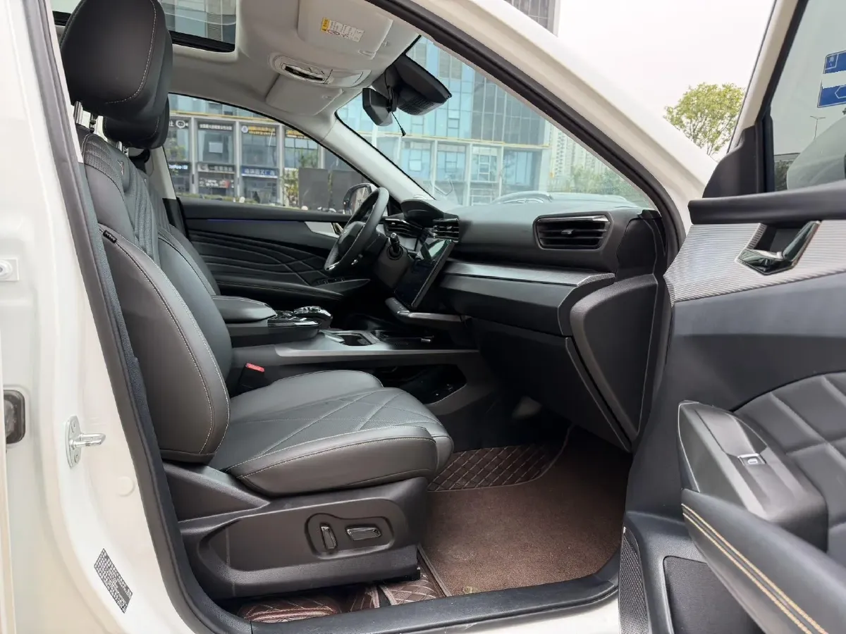 2023 KaiYi KunLun 1.6T 197HP L4 7DCT,autocango,china used car exporter,china ev exporter,chinese used car exporter,chinese used ev exporter