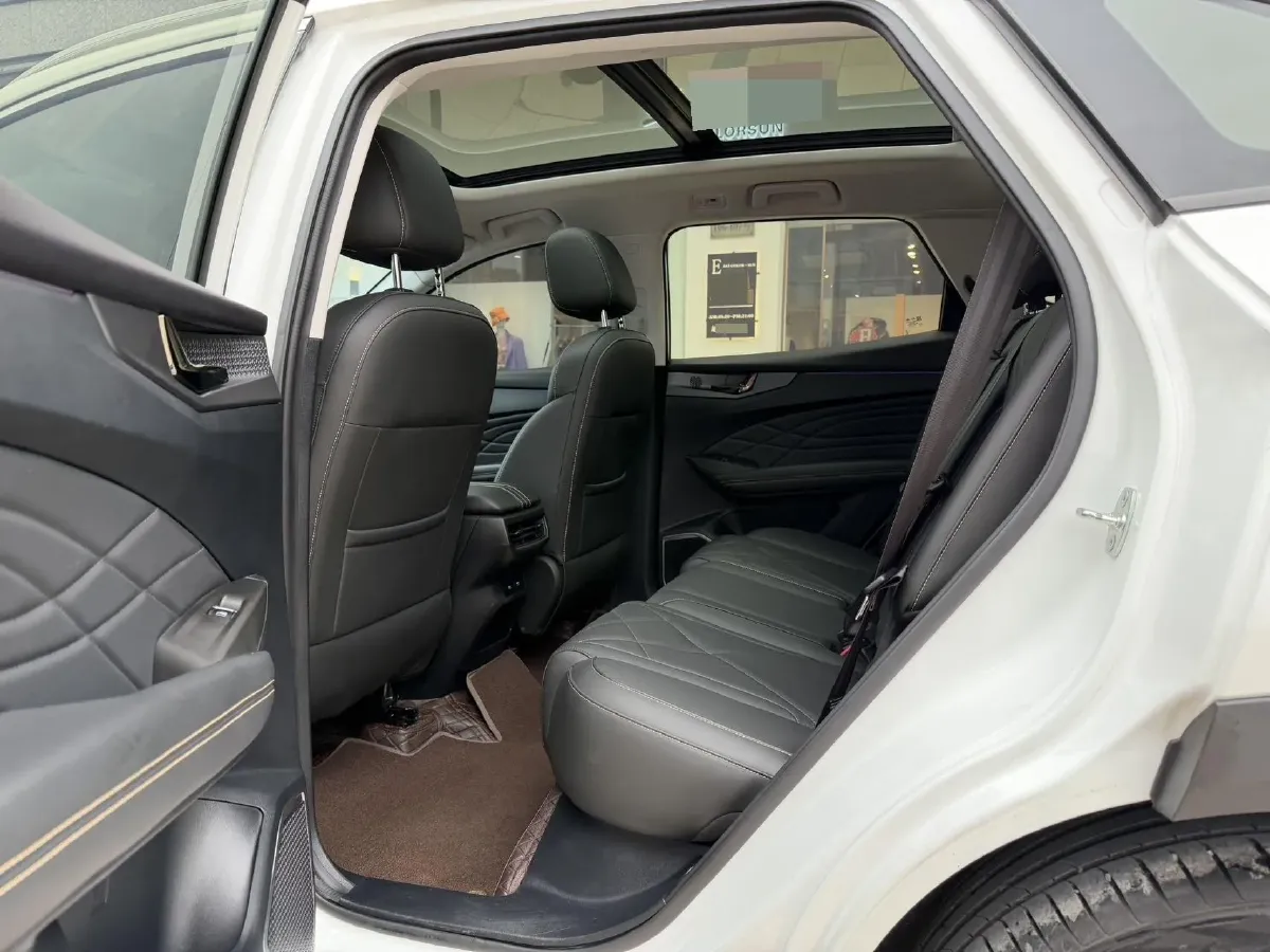 2023 KaiYi KunLun 1.6T 197HP L4 7DCT,autocango,china used car exporter,china ev exporter,chinese used car exporter,chinese used ev exporter