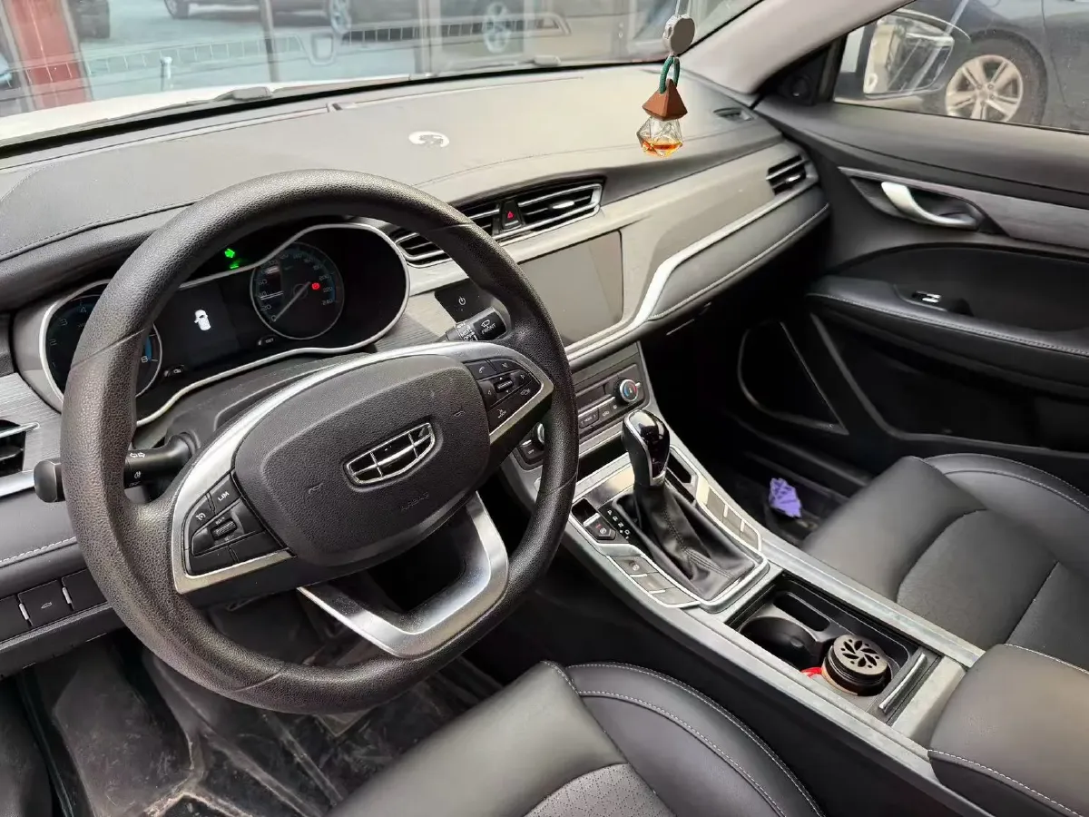 2021 Geely Coolray 1.4T 141HP L4 6MT,autocango,china used car exporter,china ev exporter,chinese used car exporter,chinese used ev exporter