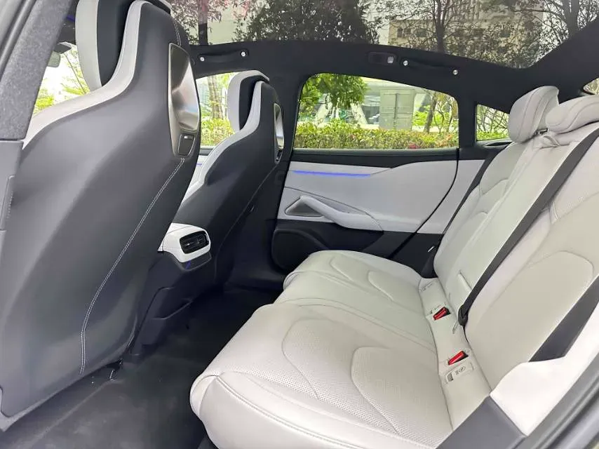 2024 MI SU7 BEV 94.3KWH,autocango,china used car exporter,china ev exporter,chinese used car exporter,chinese used ev exporter