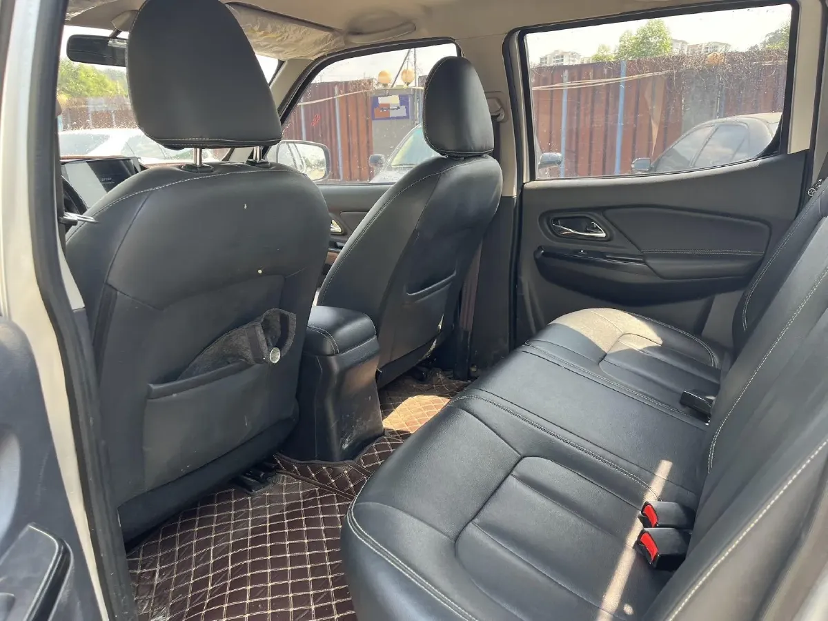 2023 Dongfeng RuiQi 2.4T 165HP L4 5MT,autocango,china used car exporter,china ev exporter,chinese used car exporter,chinese used ev exporter