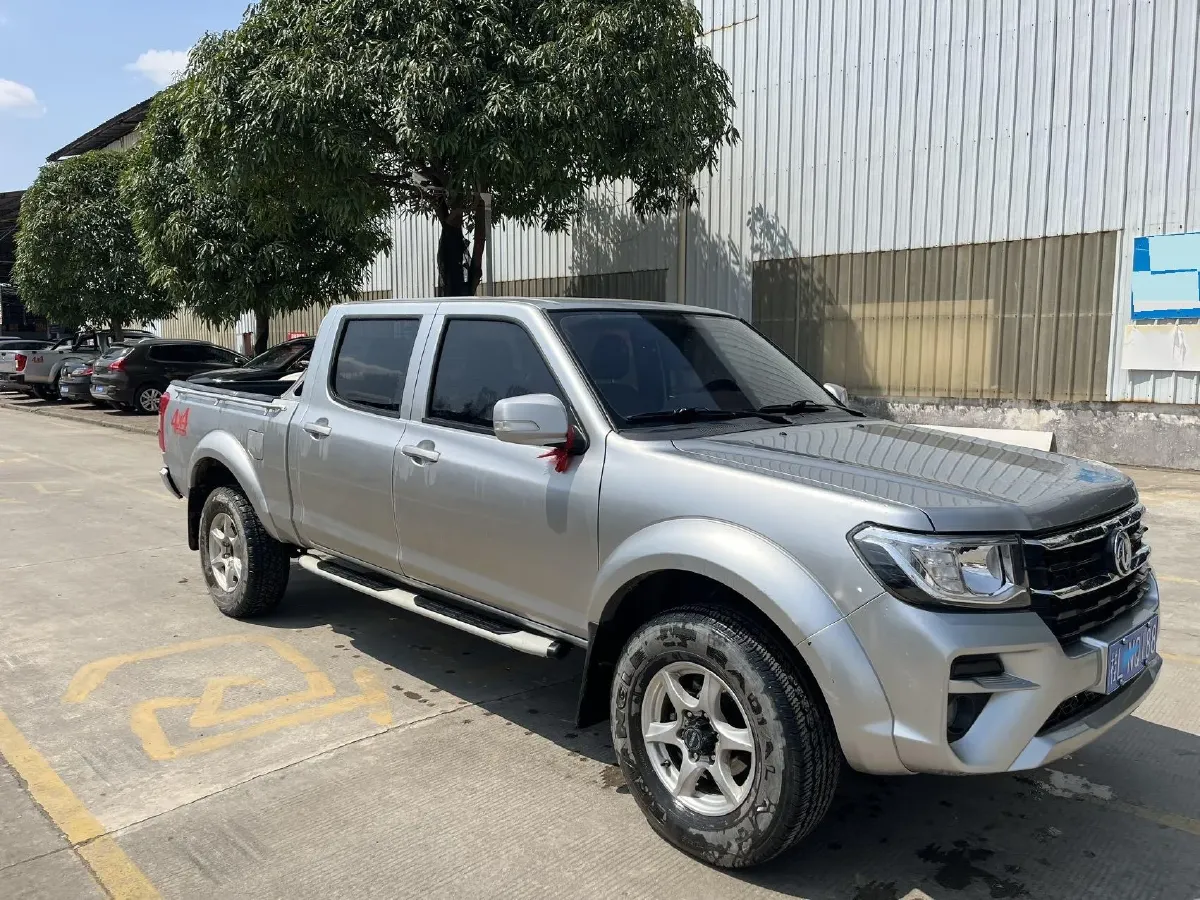 2023 Dongfeng RuiQi 2.4T 165HP L4 5MT,autocango,china used car exporter,china ev exporter,chinese used car exporter,chinese used ev exporter