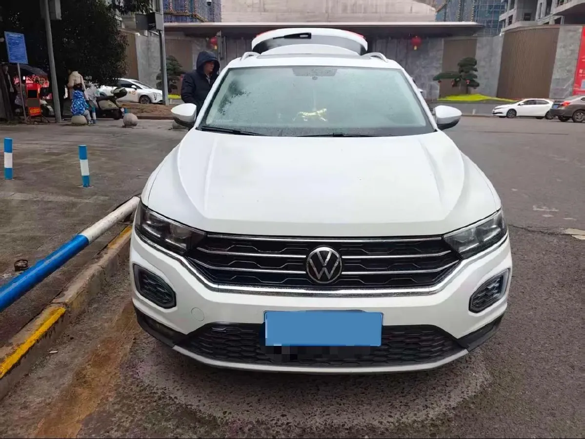 2020 Volkswagen T-Roc 1.4T 150HP L4 7DCT,autocango,china used car exporter,china ev exporter,chinese used car exporter,chinese used ev exporter