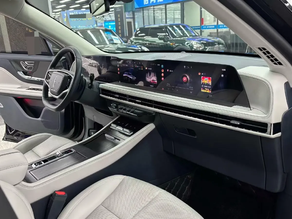 2023 Lincoln Corsair 2.0T 261HP L4 8AT,autocango,china used car exporter,china ev exporter,chinese used car exporter,chinese used ev exporter