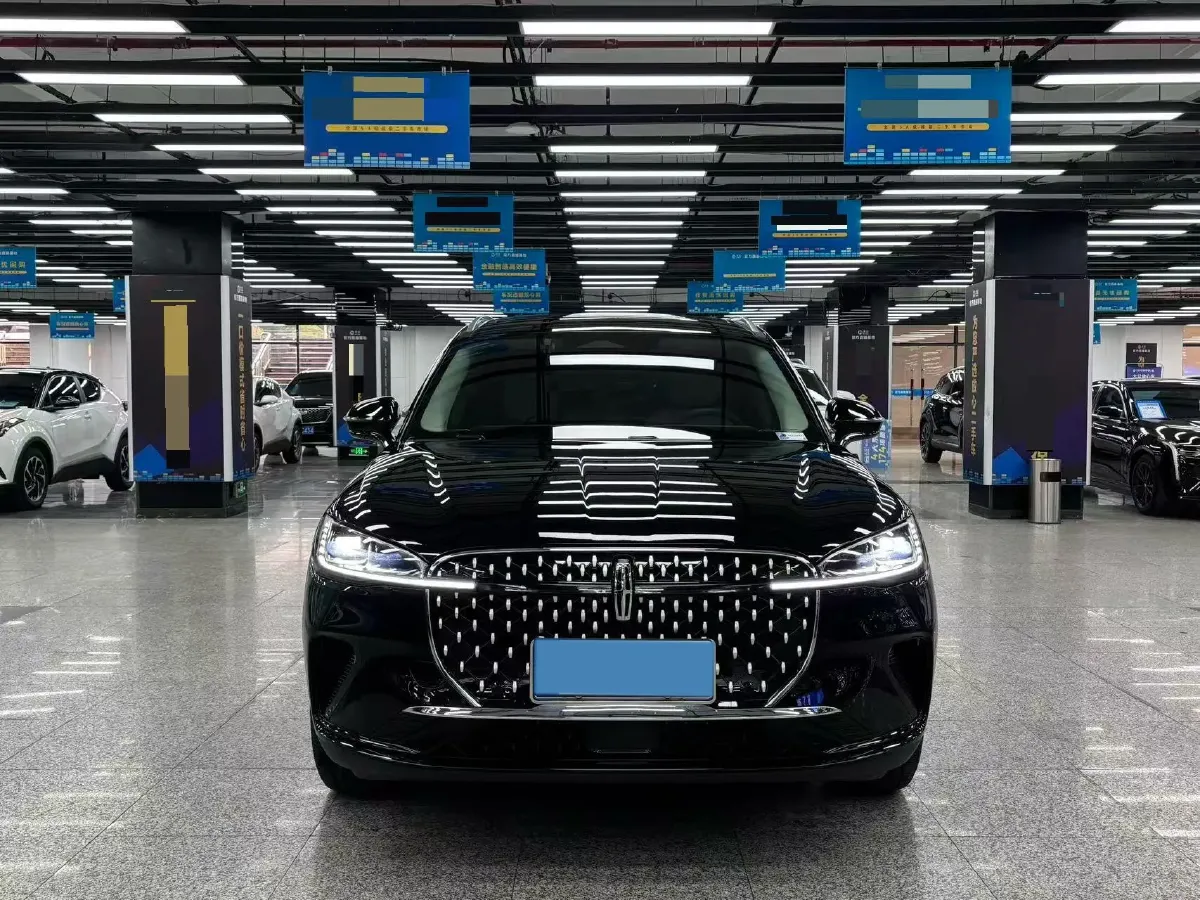 2023 Lincoln Corsair 2.0T 261HP L4 8AT,autocango,china used car exporter,china ev exporter,chinese used car exporter,chinese used ev exporter