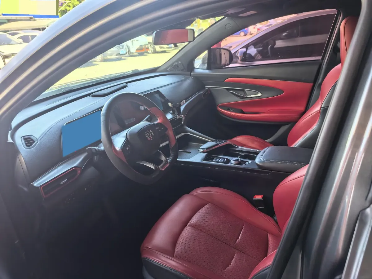 2020 ChangAn UNI-T 1.5T 180HP L4 7DCT,autocango,china used car exporter,china ev exporter,chinese used car exporter,chinese used ev exporter