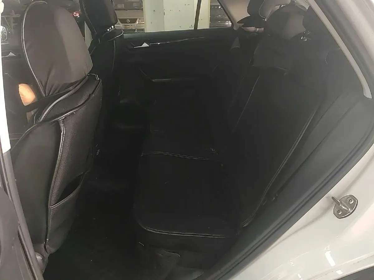 2021 Volkswagen T-Roc 1.4T 150HP L4 7DCT,autocango,china used car exporter,china ev exporter,chinese used car exporter,chinese used ev exporter