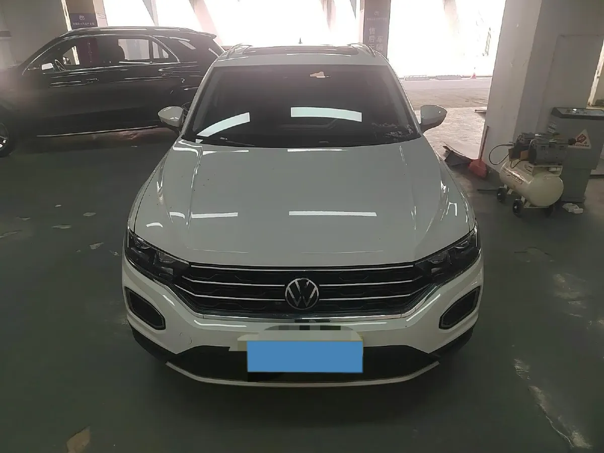 2021 Volkswagen T-Roc 1.4T 150HP L4 7DCT,autocango,china used car exporter,china ev exporter,chinese used car exporter,chinese used ev exporter