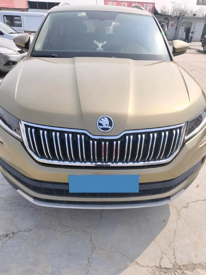 2017 Skoda Kodiak 1.8T 180HP L4 7DCT,autocango,china used car exporter,china ev exporter,chinese used car exporter,chinese used ev exporter