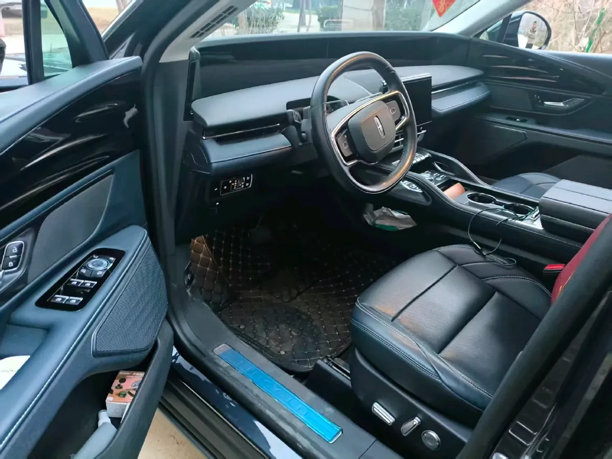 2023 Lincoln Nautilus 2.0T 261HP L4 8AT,autocango,china used car exporter,china ev exporter,chinese used car exporter,chinese used ev exporter