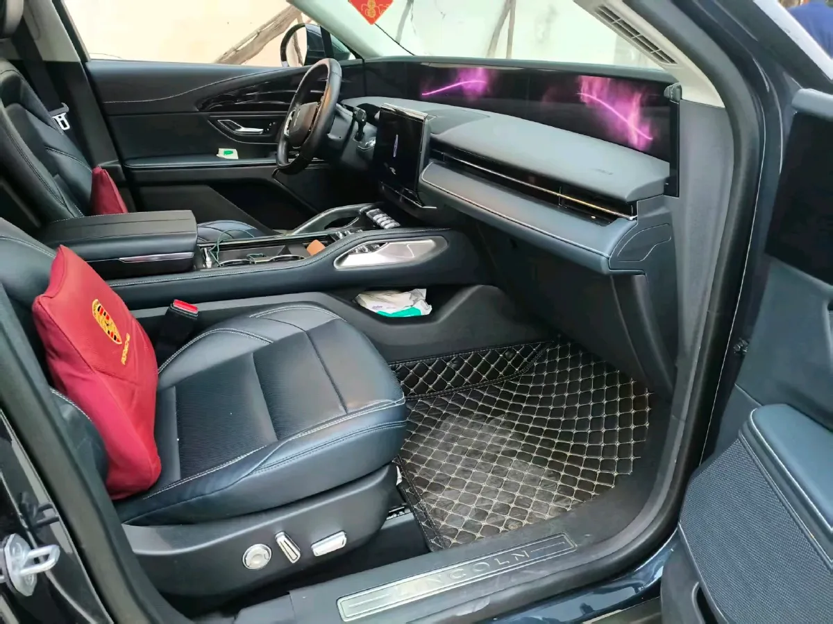 2023 Lincoln Nautilus 2.0T 261HP L4 8AT,autocango,china used car exporter,china ev exporter,chinese used car exporter,chinese used ev exporter