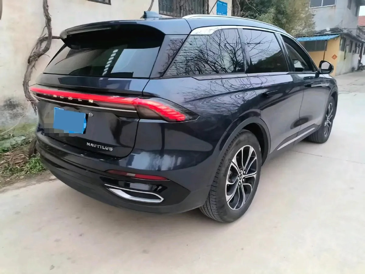 2023 Lincoln Nautilus 2.0T 261HP L4 8AT,autocango,china used car exporter,china ev exporter,chinese used car exporter,chinese used ev exporter