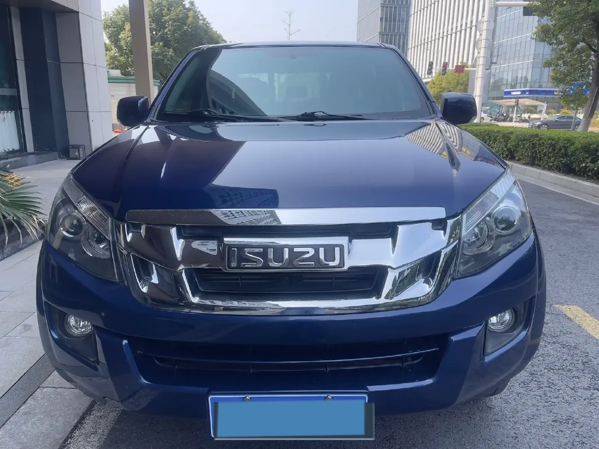2020 Isuzu LingTuo 2.5T 150HP L4 6AT,autocango,china used car exporter,china ev exporter,chinese used car exporter,chinese used ev exporter