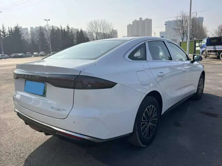 2026 Geely Galaxy Starshine 6 1.5L 112HP L4 1DHT PHEV,autocango,china used car exporter,china ev exporter,chinese used car exporter,chinese used ev exporter