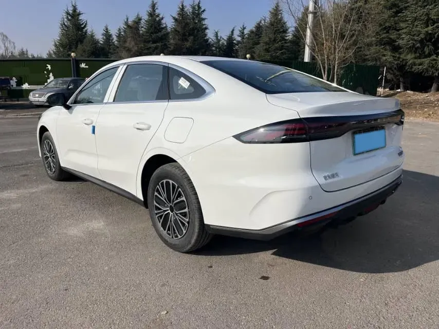 2026 Geely Galaxy Starshine 6 1.5L 112HP L4 1DHT PHEV,autocango,china used car exporter,china ev exporter,chinese used car exporter,chinese used ev exporter