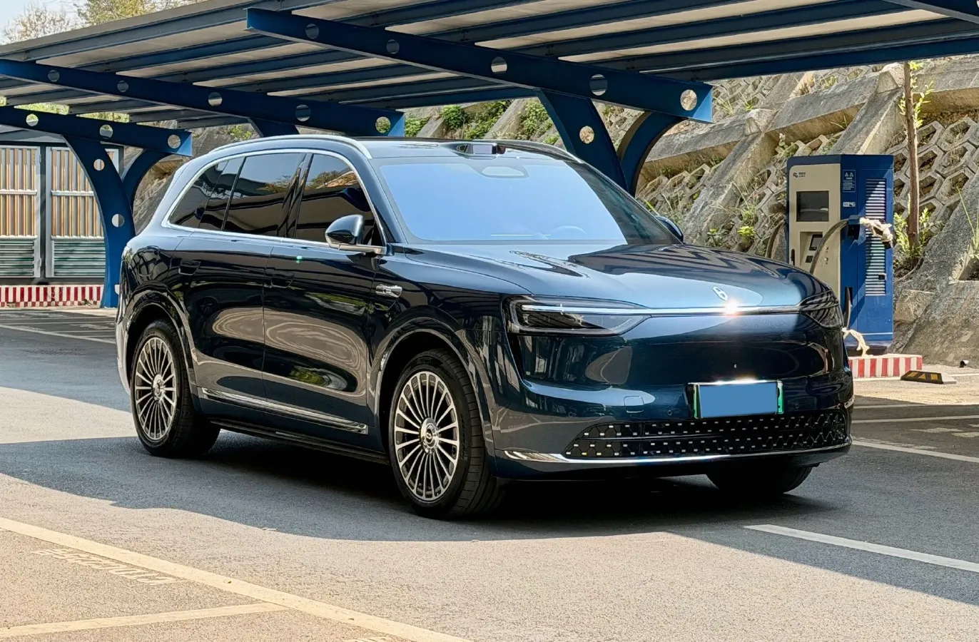 2026 AITO AITO M7 REEV 160HP REEV,autocango,china used car exporter,china ev exporter,chinese used car exporter,chinese used ev exporter