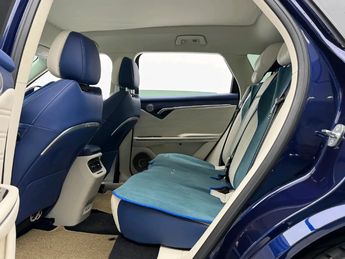 2021 Voyah FREE Range Extended 109HP REEV 33KWH,autocango,china used car exporter,china ev exporter,chinese used car exporter,chinese used ev exporter