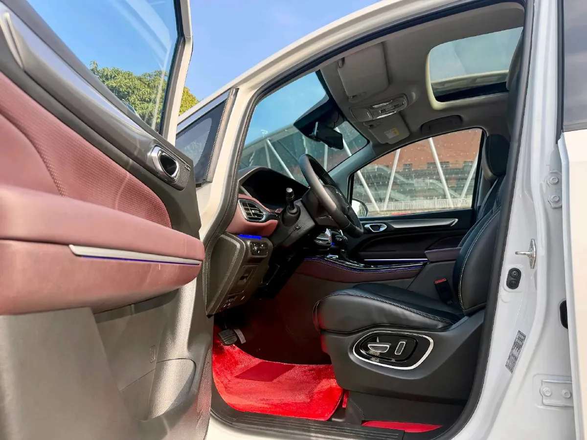 2023 GAC Trumpchi M6 1.5T 177HP L4 7DCT,autocango,china used car exporter,china ev exporter,chinese used car exporter,chinese used ev exporter