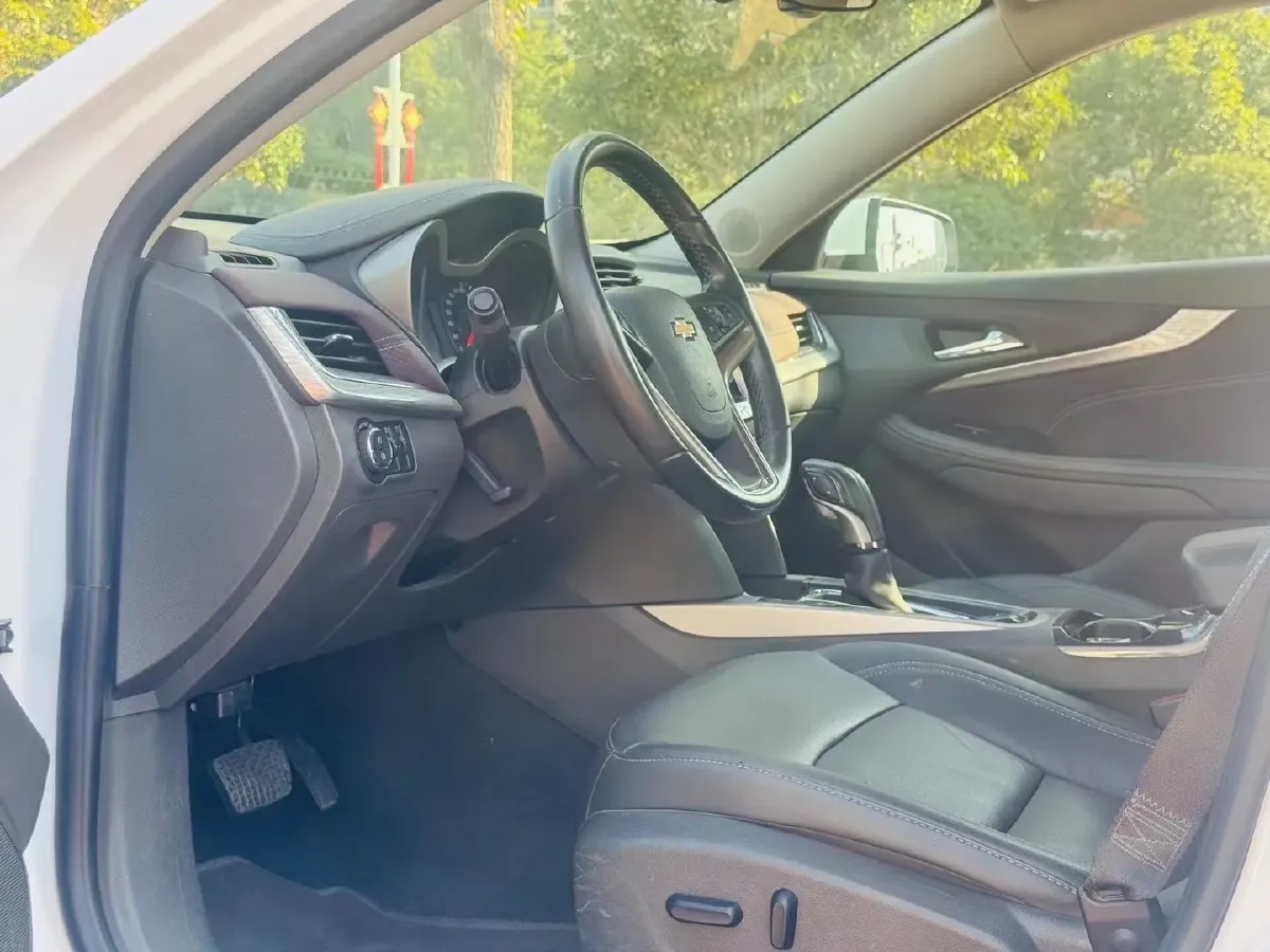 2018 Chevrolet Malibu 1.5T 170HP L4 6AT,autocango,china used car exporter,china ev exporter,chinese used car exporter,chinese used ev exporter