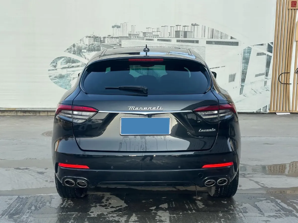 2022 Maserati Levante 2.0T 330HP L4 8AT,autocango,china used car exporter,china ev exporter,chinese used car exporter,chinese used ev exporter
