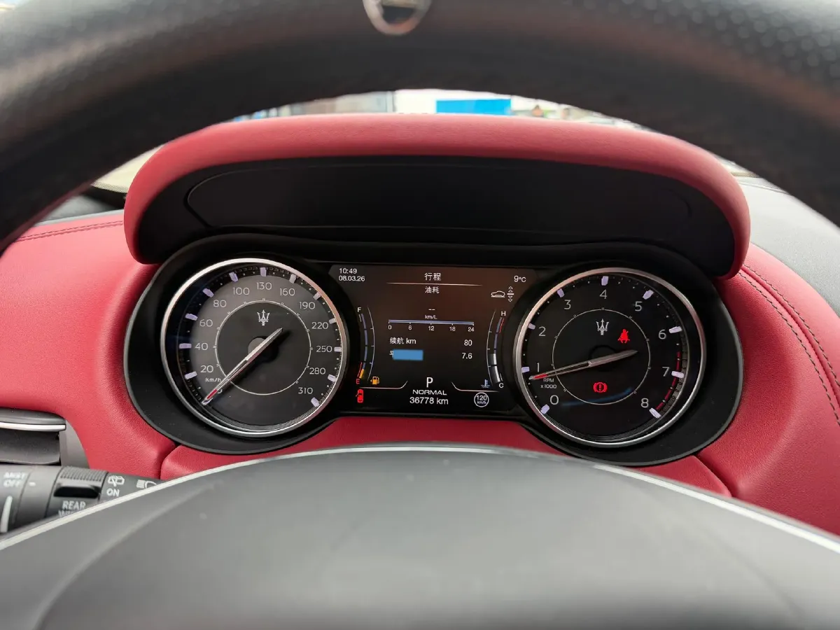 2022 Maserati Levante 2.0T 330HP L4 8AT,autocango,china used car exporter,china ev exporter,chinese used car exporter,chinese used ev exporter