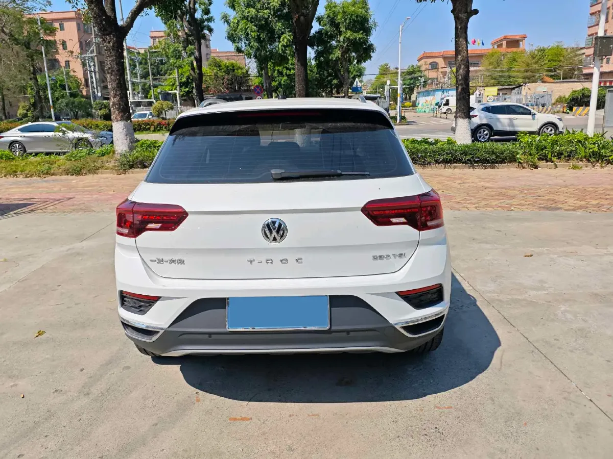 2020 Volkswagen T-Roc 1.4T 150HP L4 7DCT,autocango,china used car exporter,china ev exporter,chinese used car exporter,chinese used ev exporter
