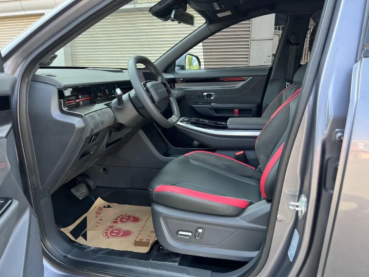 2022 Jetour DASHING 1.6T 197HP L4 7DCT,autocango,china used car exporter,china ev exporter,chinese used car exporter,chinese used ev exporter