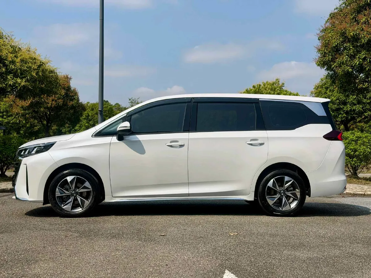 2025 GAC Trumpchi M6 1.5T 177HP L4 7DCT,autocango,china used car exporter,china ev exporter,chinese used car exporter,chinese used ev exporter