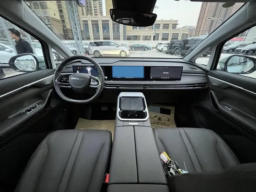 2024 MAXUS DaJia 7 1.5T 150HP L4 1DHT PHEV 39.7KWH,autocango,china used car exporter,china ev exporter,chinese used car exporter,chinese used ev exporter