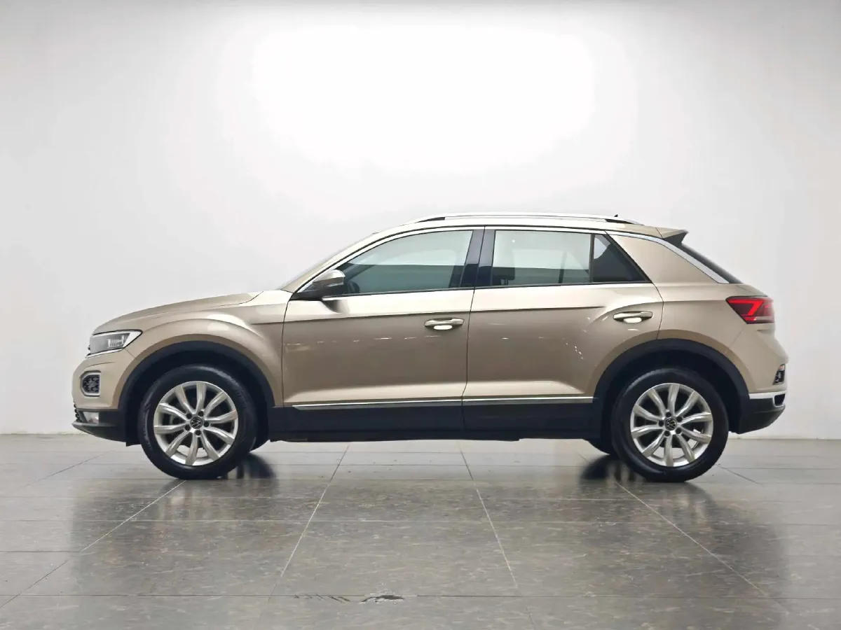 2021 Volkswagen T-Roc 1.4T 150HP L4 7DCT,autocango,china used car exporter,china ev exporter,chinese used car exporter,chinese used ev exporter