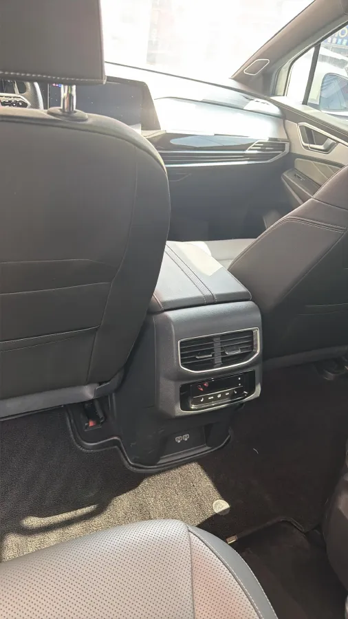 2021 Volkswagen Talagon 2.0T 220HP L4 7DCT,autocango,china used car exporter,china ev exporter,chinese used car exporter,chinese used ev exporter