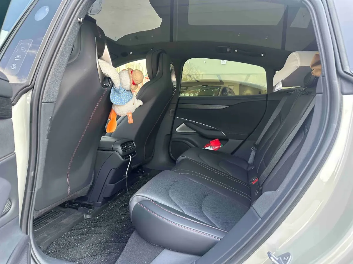 2024 MI SU7 BEV 94.3KWH,autocango,china used car exporter,china ev exporter,chinese used car exporter,chinese used ev exporter