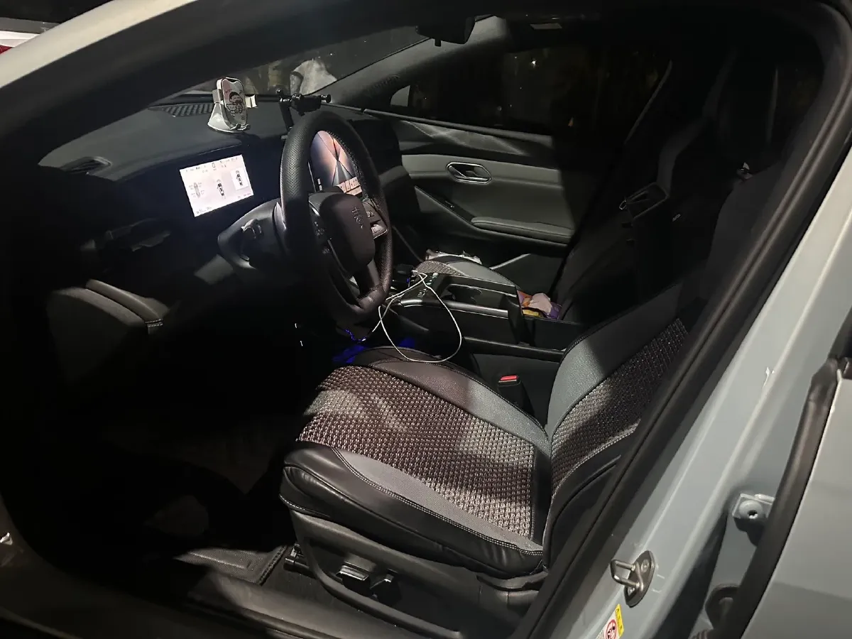 2025 BYD QinL BEV,autocango,china used car exporter,china ev exporter,chinese used car exporter,chinese used ev exporter