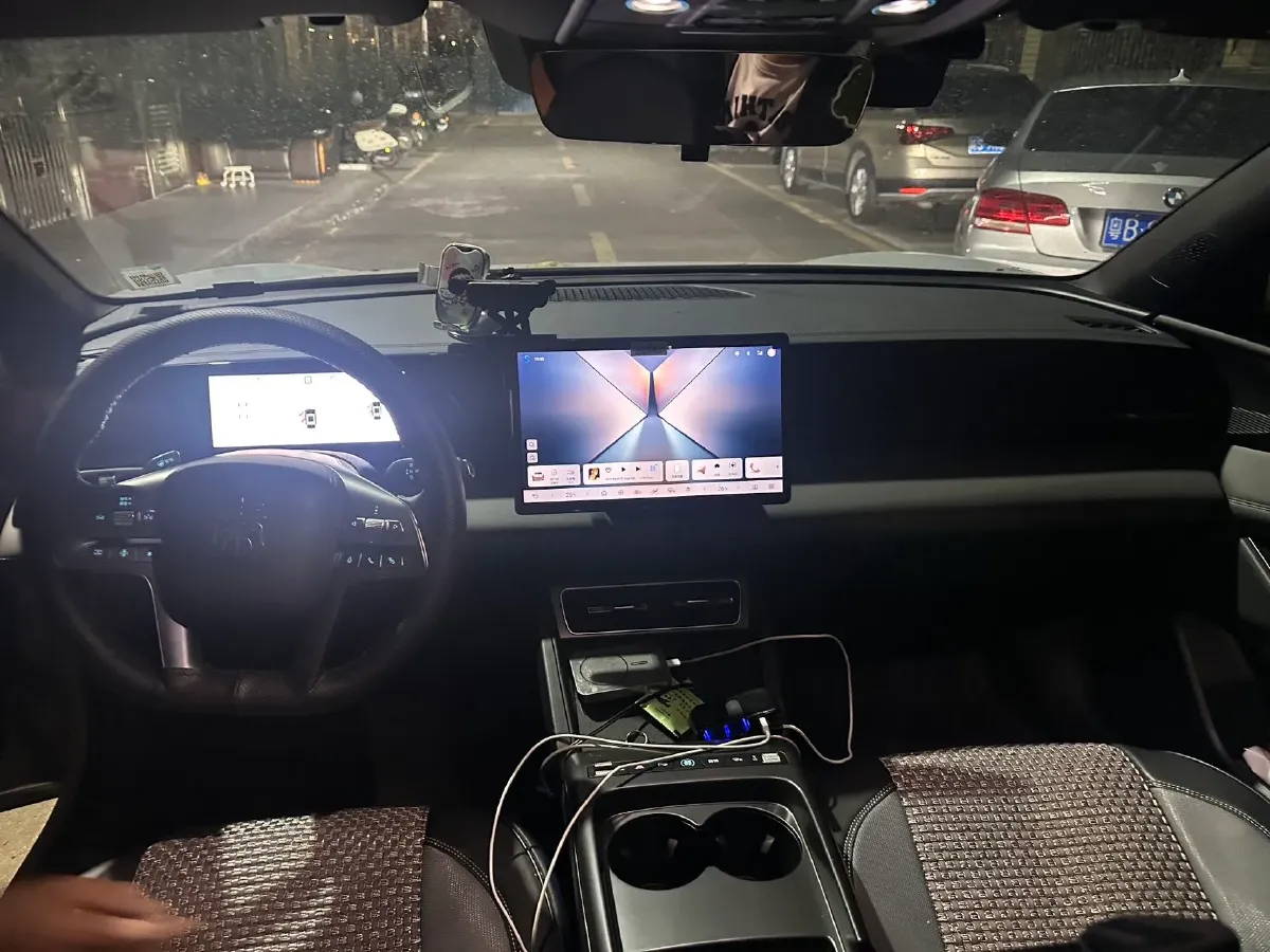 2025 BYD QinL BEV,autocango,china used car exporter,china ev exporter,chinese used car exporter,chinese used ev exporter