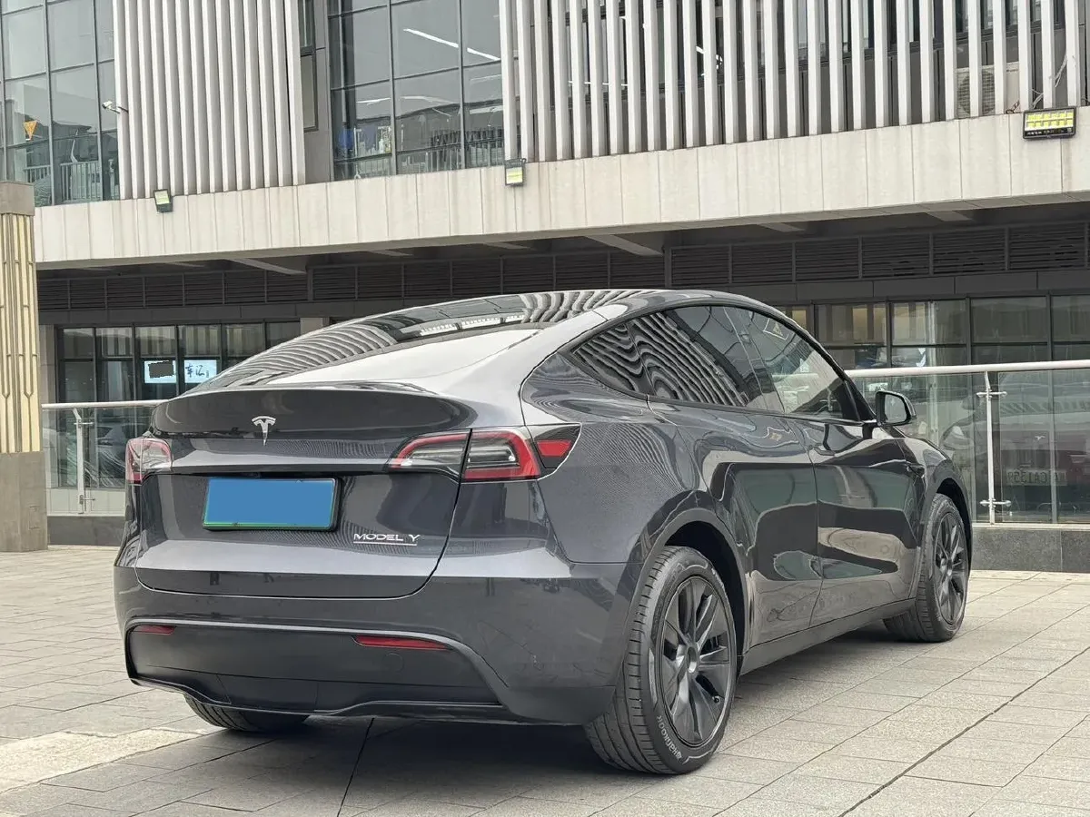 2024 Tesla Model Y BEV 78.4KWH,autocango,china used car exporter,china ev exporter,chinese used car exporter,chinese used ev exporter