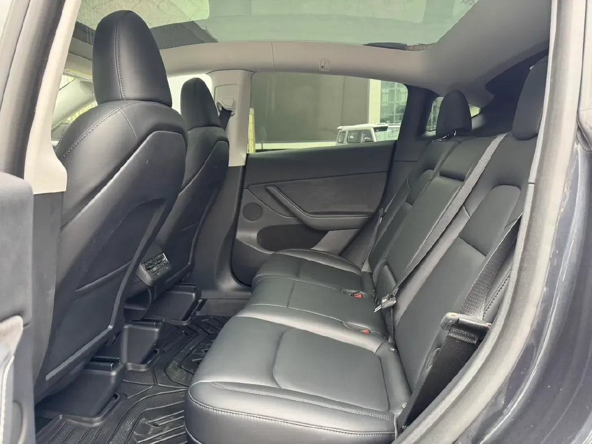 2024 Tesla Model Y BEV 78.4KWH,autocango,china used car exporter,china ev exporter,chinese used car exporter,chinese used ev exporter