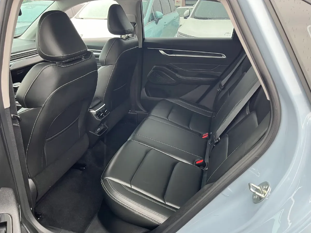 2023 Geely Emgrand 1.5L 127HP L4 CVT,autocango,china used car exporter,china ev exporter,chinese used car exporter,chinese used ev exporter