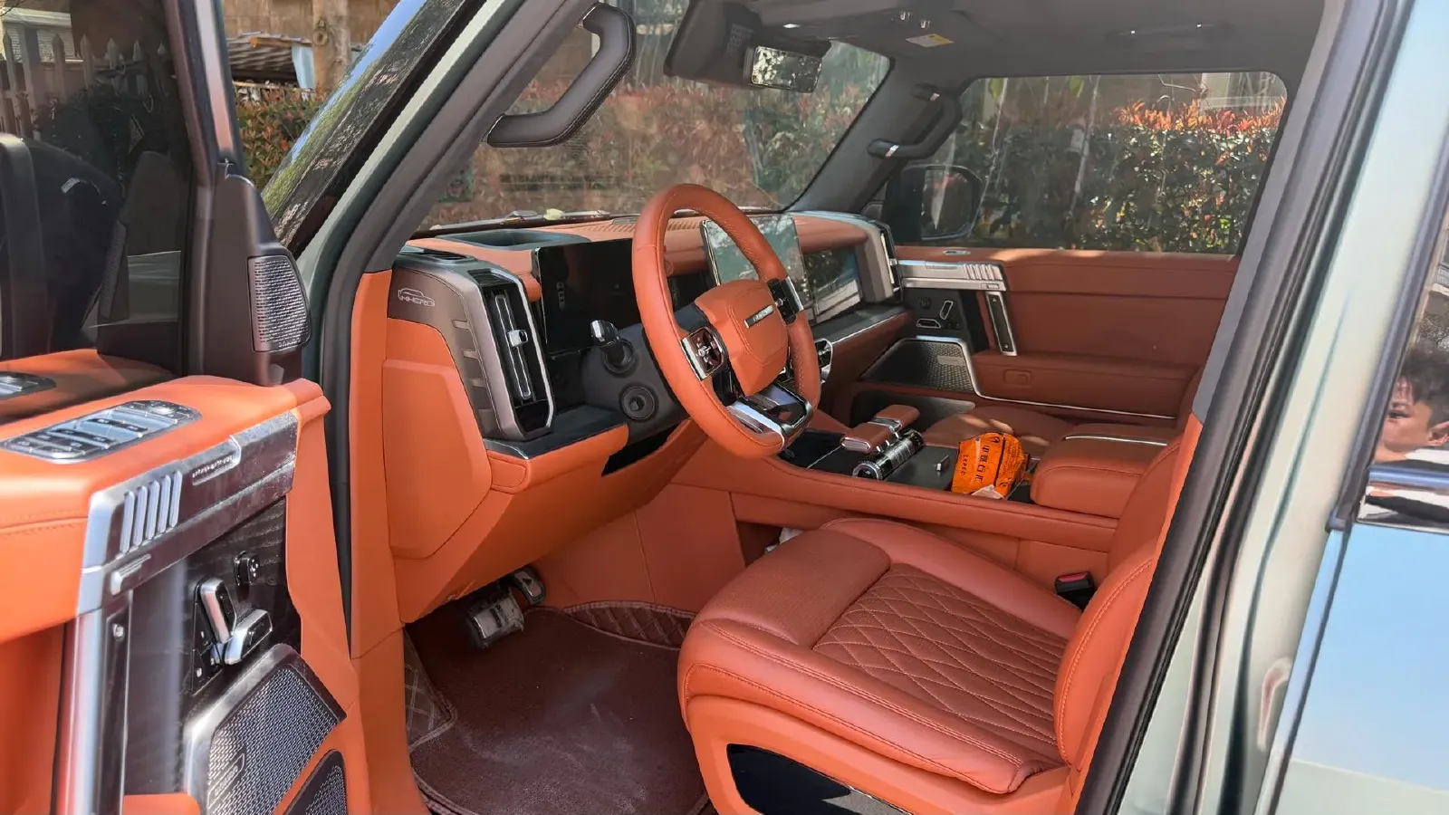 2025 Mercedes-Benz GLC Coupe AMG 2.0T 421HP L4 9AT,autocango,china used car exporter,china ev exporter,chinese used car exporter,chinese used ev exporter