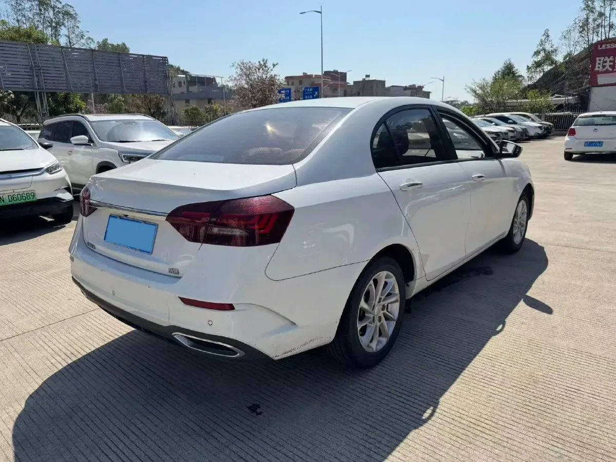 2021 BaoJun 530 1.5T 147HP L4 CVT,autocango,china used car exporter,china ev exporter,chinese used car exporter,chinese used ev exporter