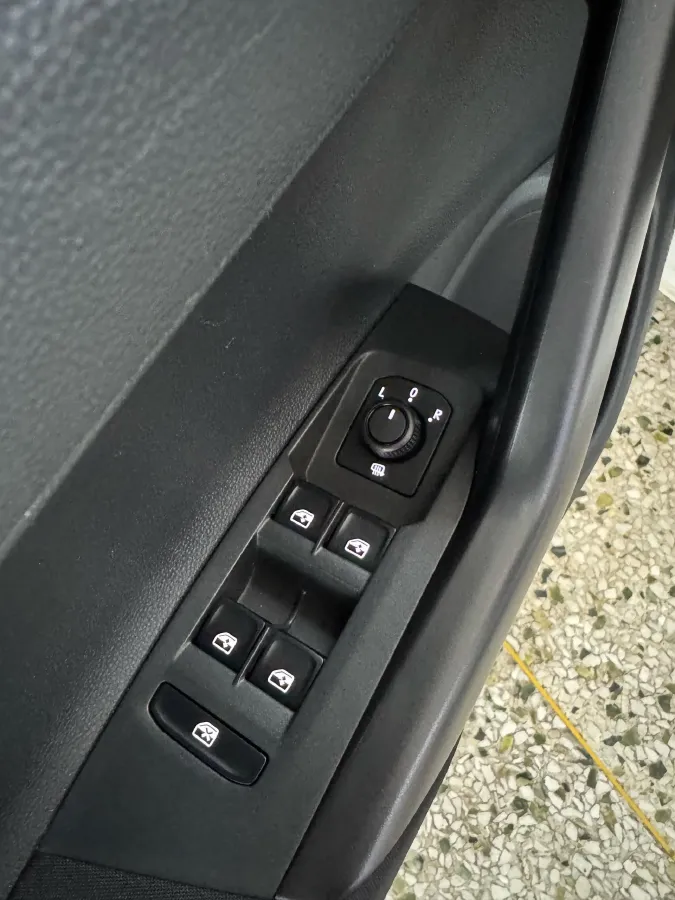 2021 Haval H6 1.5T 169HP L4 7DCT,autocango,china used car exporter,china ev exporter,chinese used car exporter,chinese used ev exporter