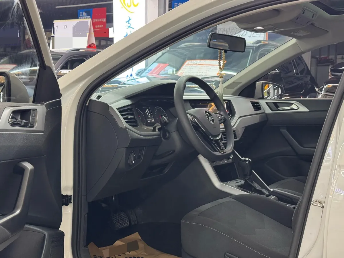 2021 Haval H6 1.5T 169HP L4 7DCT,autocango,china used car exporter,china ev exporter,chinese used car exporter,chinese used ev exporter