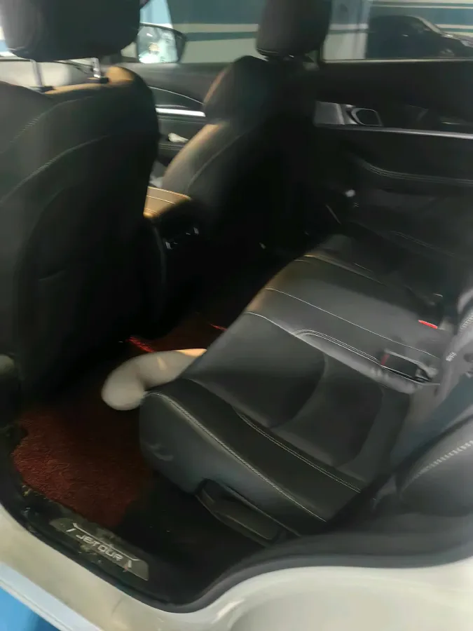 2020 Jetour X70 1.5T 156HP L4 6DCT,autocango,china used car exporter,china ev exporter,chinese used car exporter,chinese used ev exporter