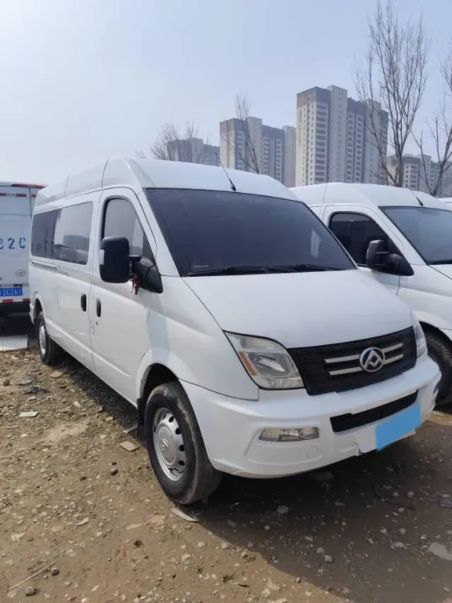 2023 MAXUS XinTu V80 2.0T 127HP L4 6MT,autocango,china used car exporter,china ev exporter,chinese used car exporter,chinese used ev exporter
