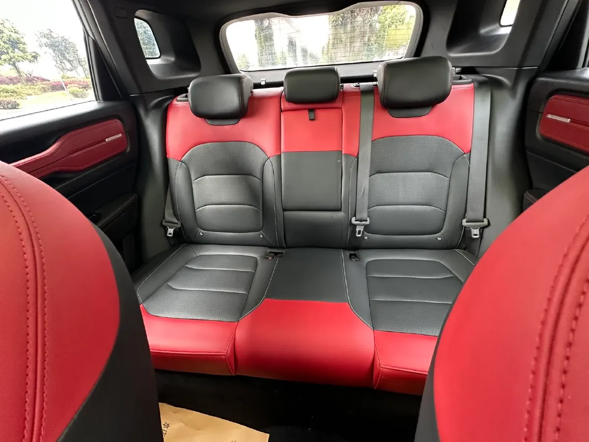 2020 Geely ICON 1.5T 177HP L3 7DCT,autocango,china used car exporter,china ev exporter,chinese used car exporter,chinese used ev exporter