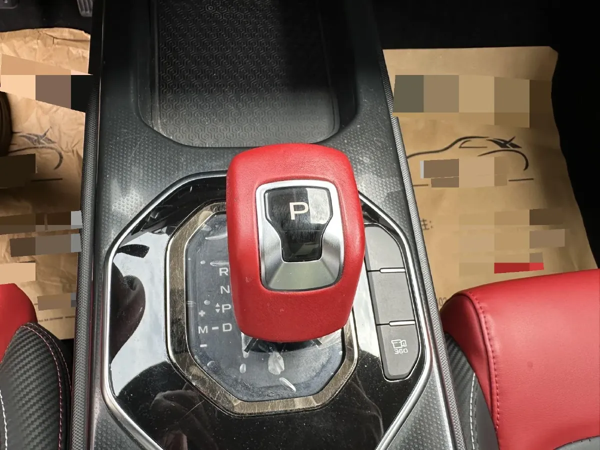 2020 Geely ICON 1.5T 177HP L3 7DCT,autocango,china used car exporter,china ev exporter,chinese used car exporter,chinese used ev exporter